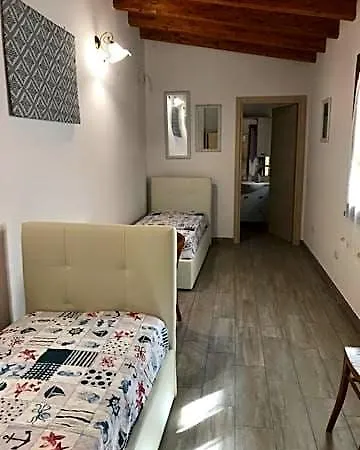 Alojamento de Acomodação e Pequeno-almoço Il Roseto 3*